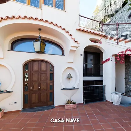Two Stunning Independent Units, The Sailor's And The Skyview Apartment
